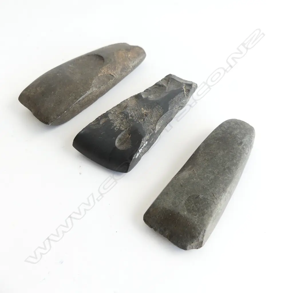 Three Māori pre-European stone toki, Image 1++